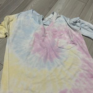 Rainbow tyedye long sleeve tee
